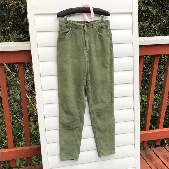 Urban Outfitters Mom High-Rise Corduroy Pants - Picture 6 of 16